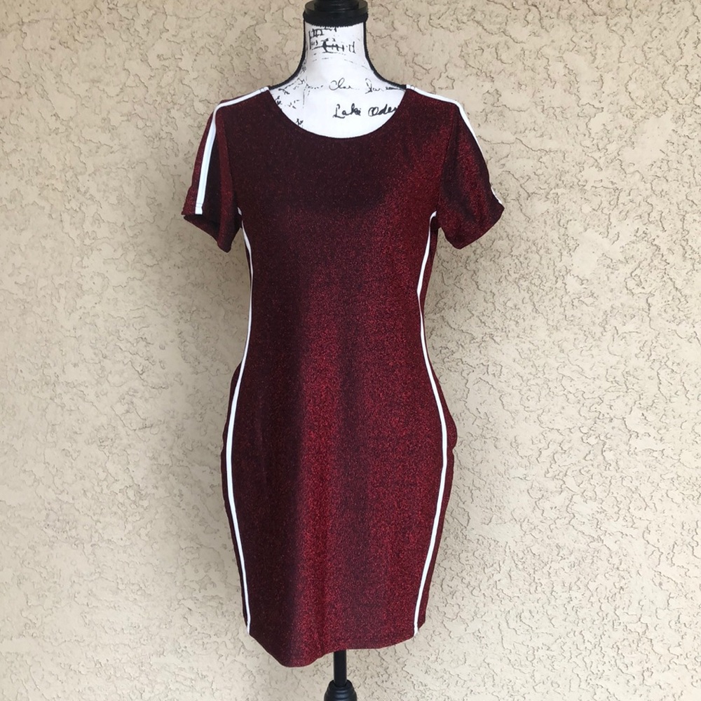 Red Shimmering Striped Dress with Pockets size M